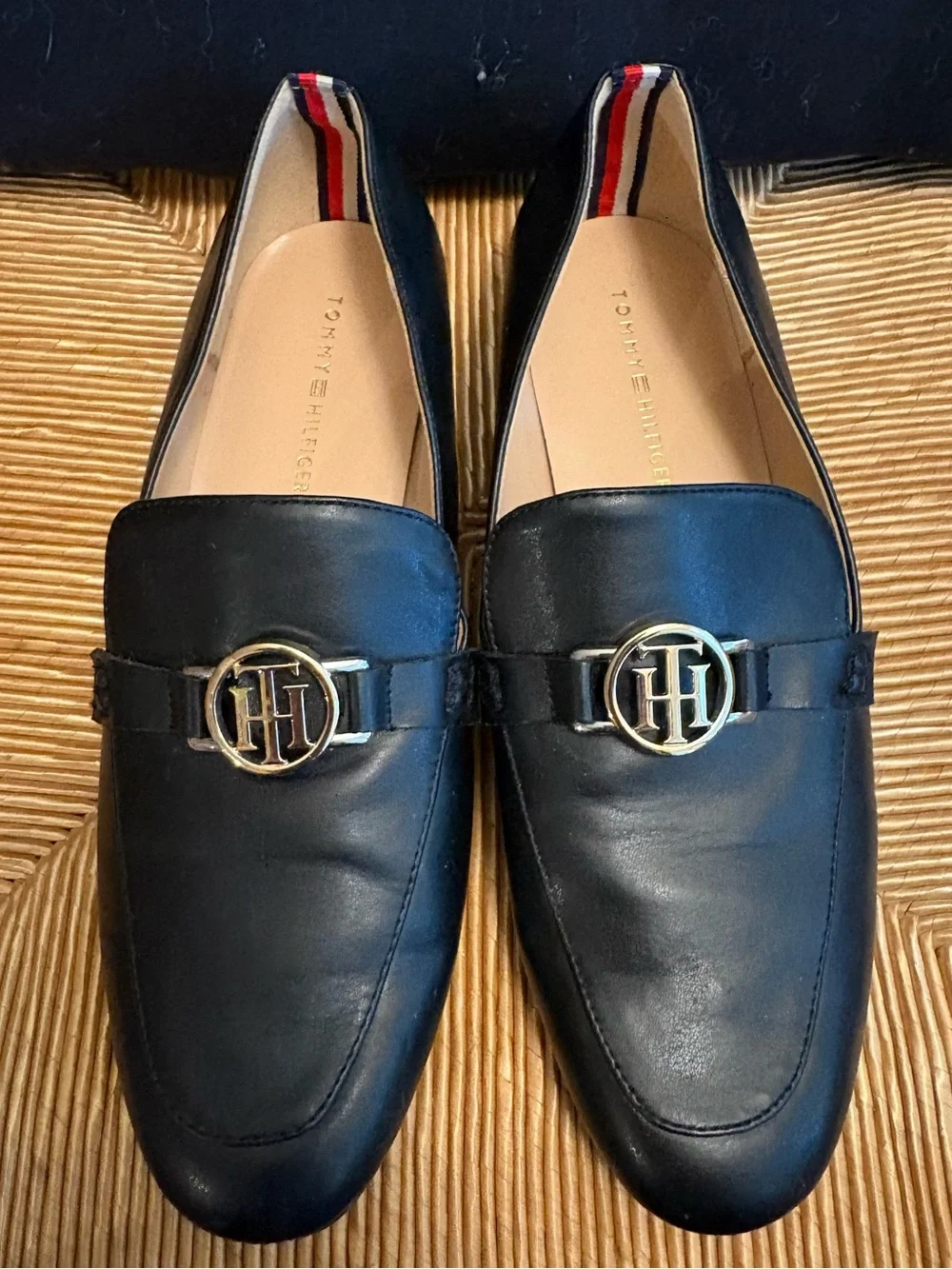 Tommy Hilfiger Black Leather Hardware Essential Loafer Slip On Shoes Flats9 1/2M